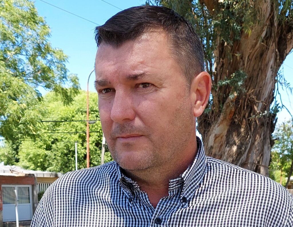 Juan Diego Elsesser: «Se habilitó el trámite para acceder al beneficio del boleto docente»
